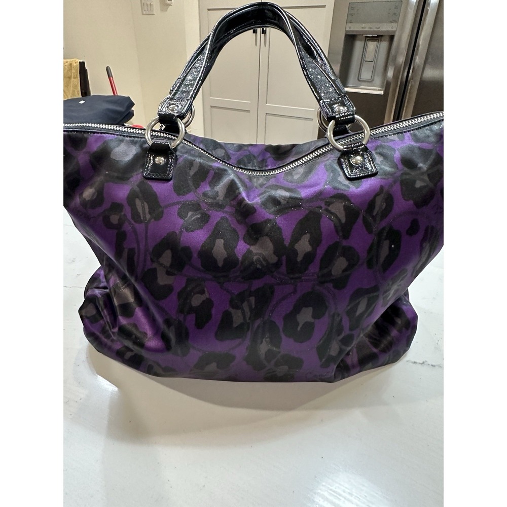 Coach Poppy Daisy Leopard Ocelot Large Shoulder Bag Purple/Black F20060 - Picture 4 of 7